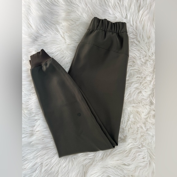 Lululemon Joggers - Picture 2 of 5